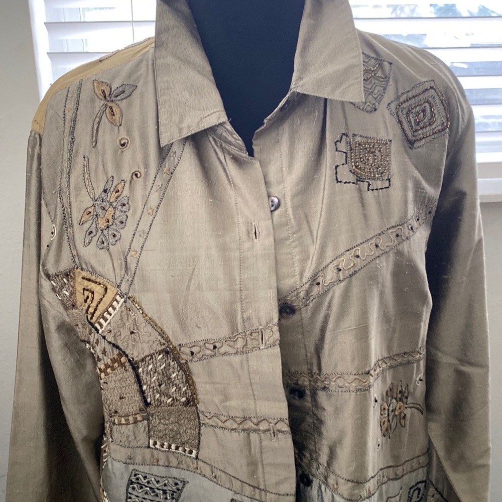Chico's Silk Embroidered Tunic Top Jacket Size  2/large